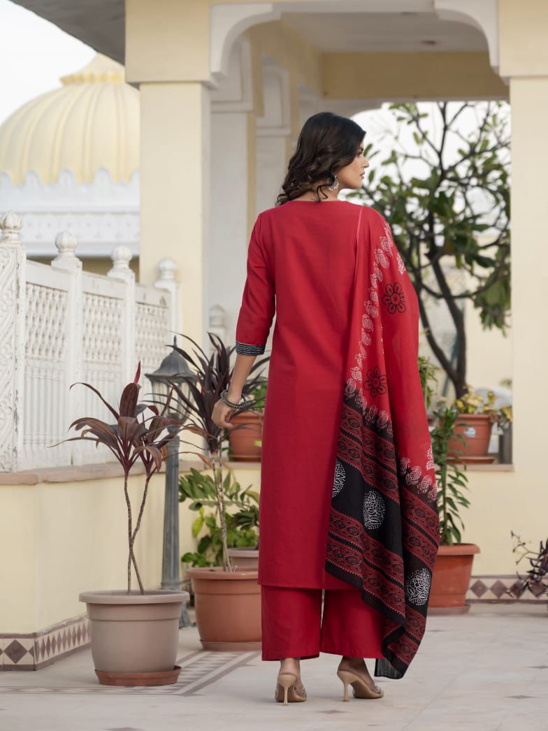 Patch work Red Cotton kurta set with malmal Dupatta